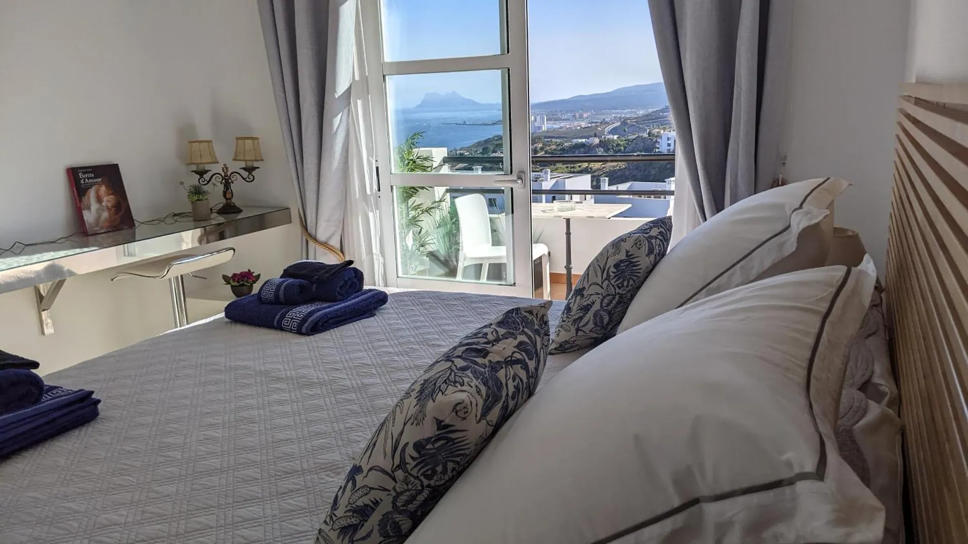 Blue Ark Villa Manilva